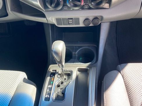 Used 2015 Toyota Tacoma PreRunner w/ TRD Off-Road Package image 9