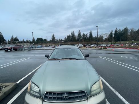 Used 2004 Subaru Outback Wagon image 15
