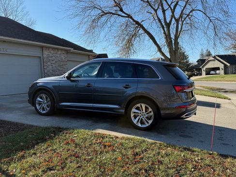 Used 2020 Audi Q7 3.0T Premium Plus w/ Premium Plus Package image 6