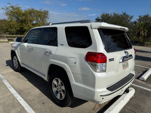 Used 2012 Toyota 4Runner SR5 image 8