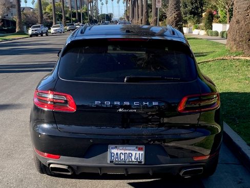 Used 2018 Porsche Macan Sport Edition image 8