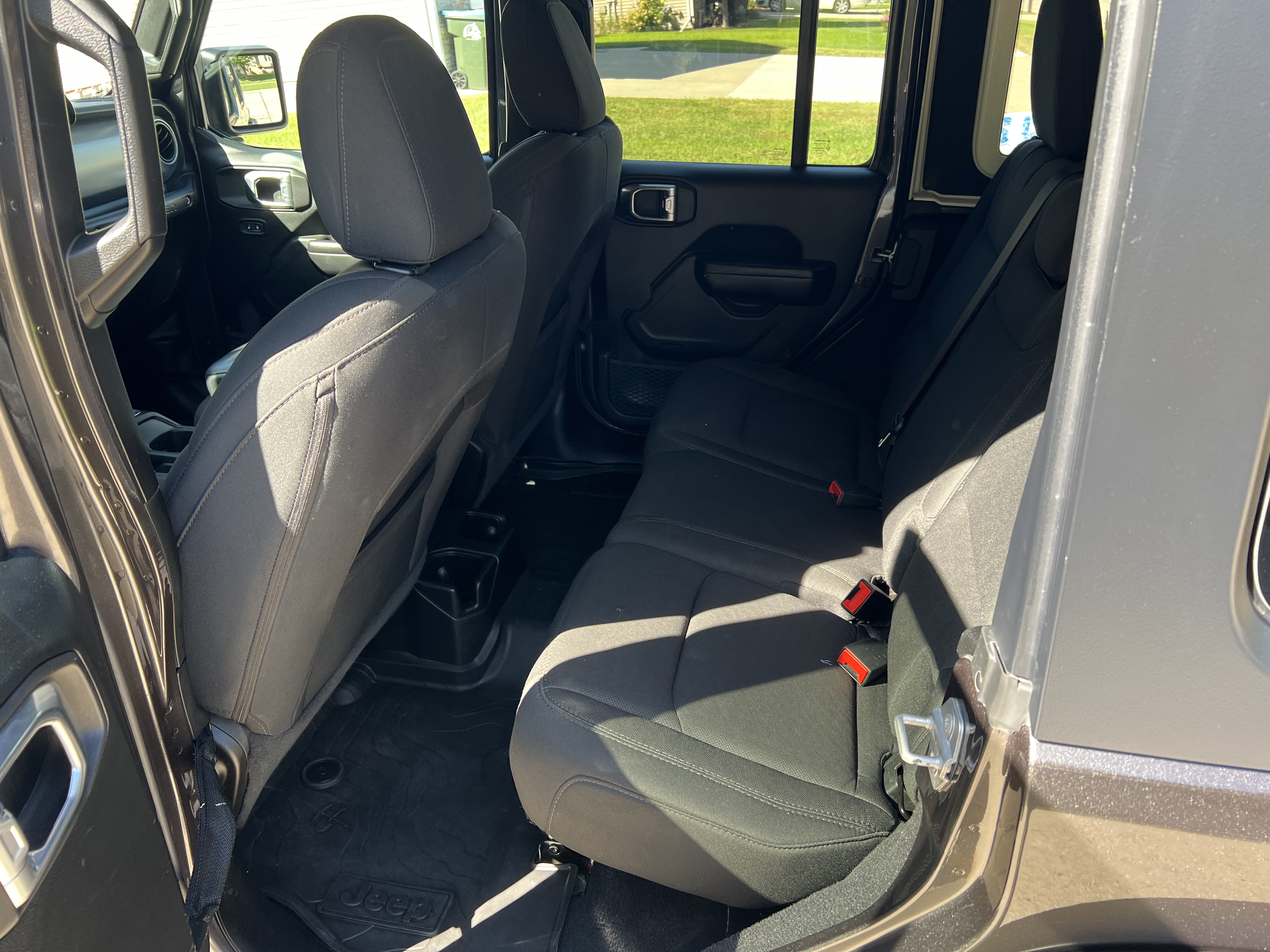 Used 2021 Jeep Wrangler Unlimited Sport AWD/4WD image 6