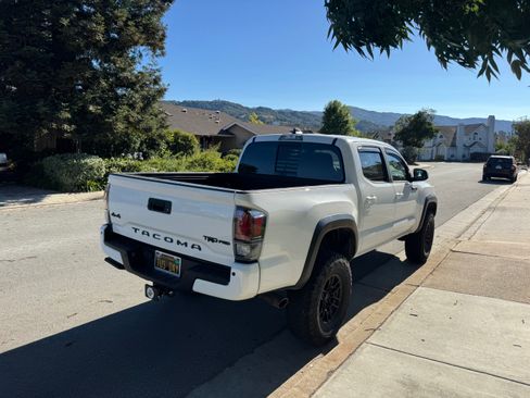 Used 2021 Toyota Tacoma TRD Pro AWD/4WD image 2
