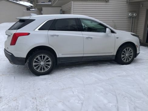 Used 2018 Cadillac XT5 Luxury w/ Driver Awareness Package image 8