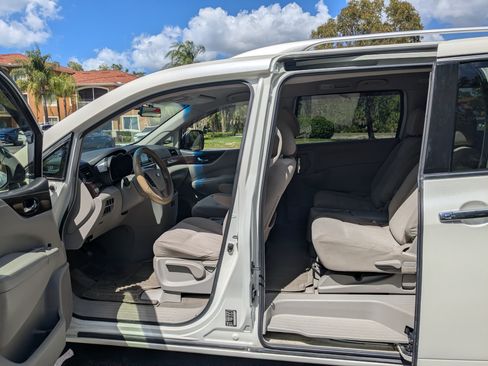 Used 2017 Nissan Quest SV image 12