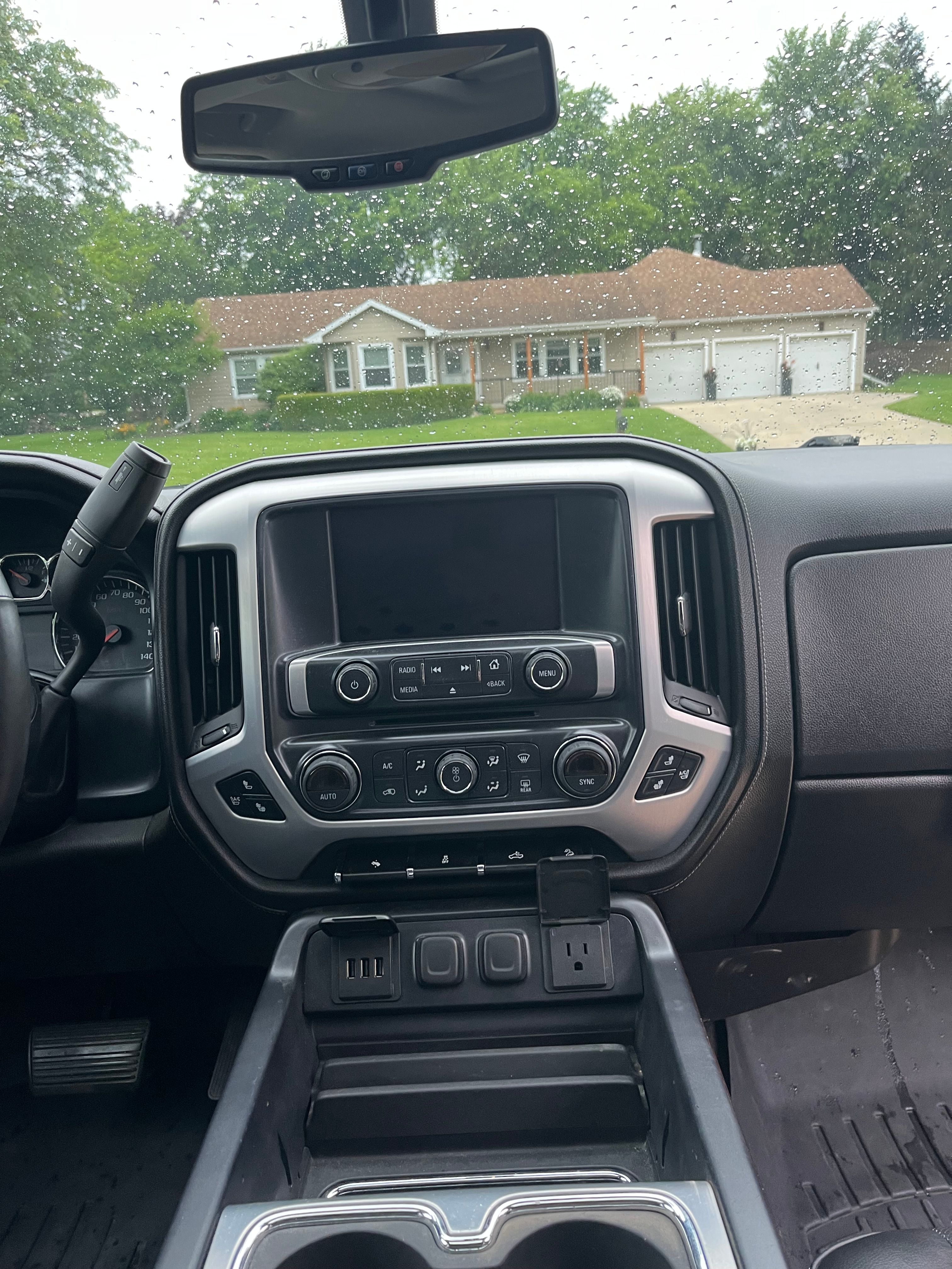 Used 2015 GMC Sierra 2500 SLT w/ Suspension Package, Off-Road AWD/4WD image 15