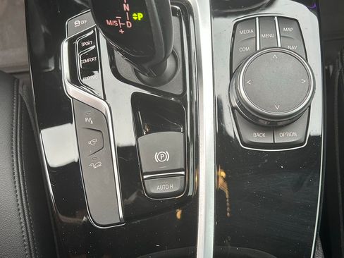 Used 2021 BMW X3 xDrive30i w/ Premium Package image 22