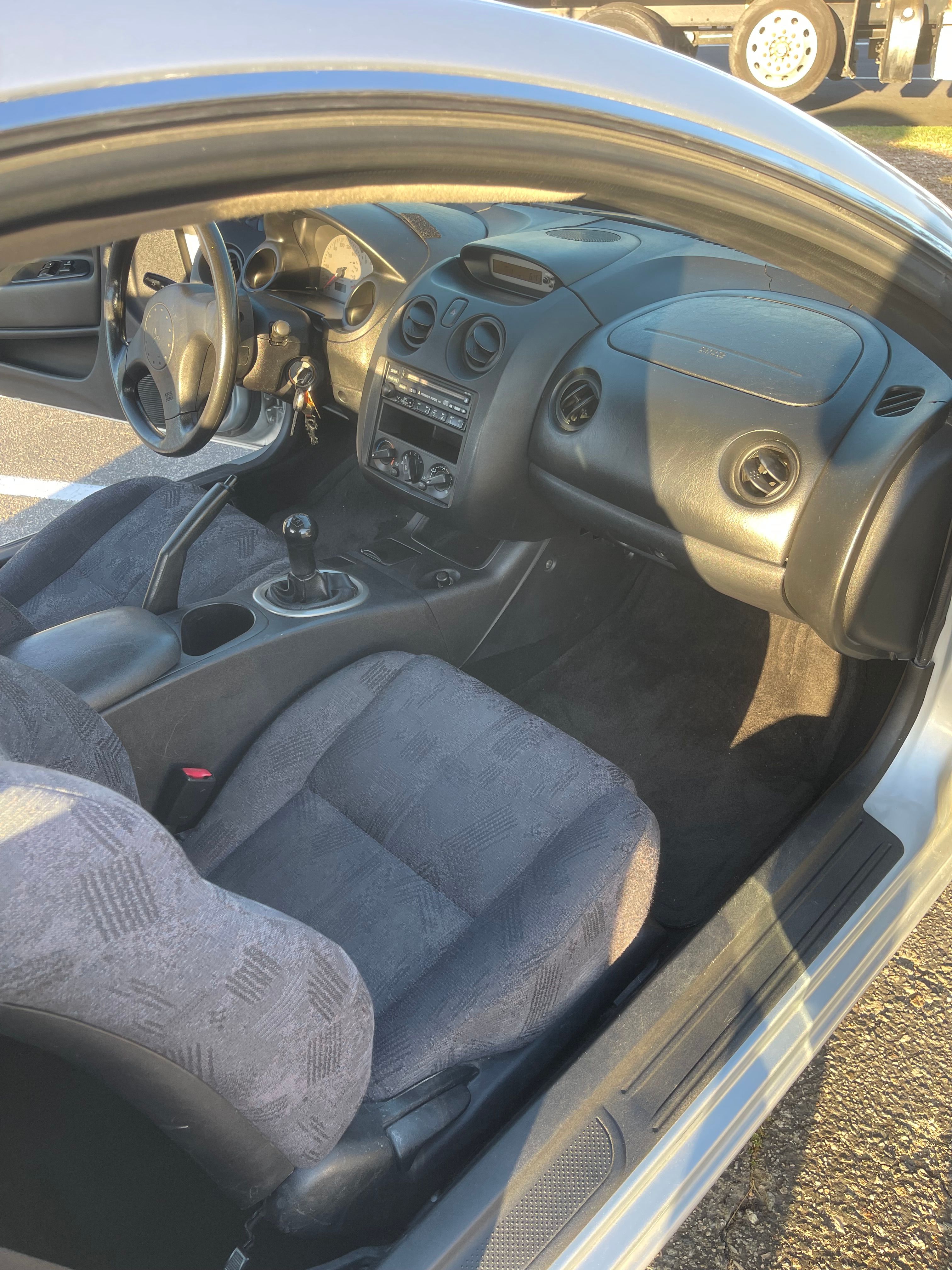 Used 2002 Mitsubishi Eclipse RS FWD image 12