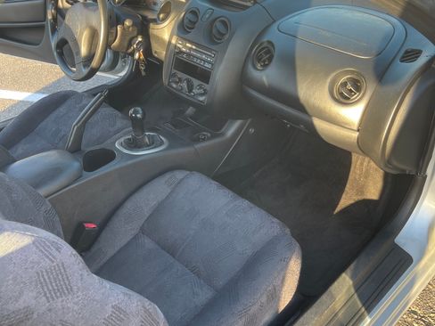 Used 2002 Mitsubishi Eclipse RS FWD image 12