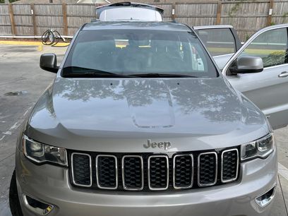 Used 2018 Jeep Grand Cherokee Laredo