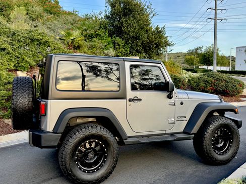 Used 2015 Jeep Wrangler Sport image 4