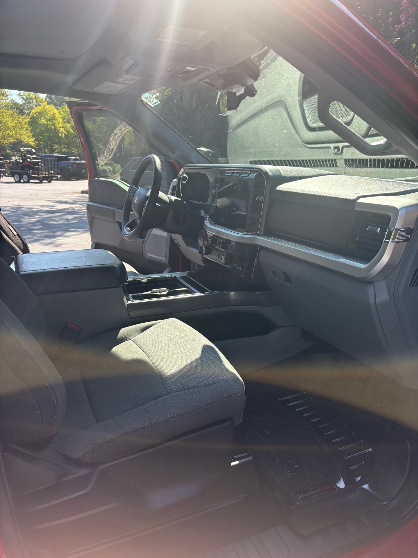 Used 2024 Ford F250 XLT w/ XLT Premium Package AWD/4WD image 14
