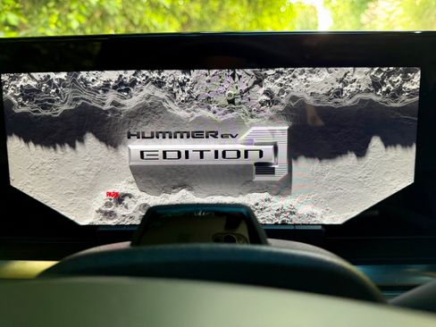 Used 2024 GMC Hummer EV 3X image 19