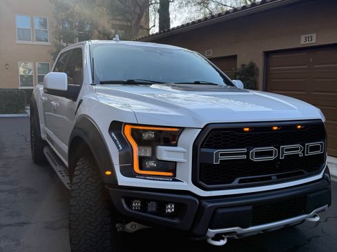 Used 2019 Ford F150 Raptor w/ Equipment Group 802A Luxury image 1