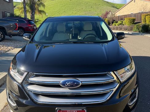 Used 2018 Ford Edge Titanium w/ Equipment Group 301A image 6