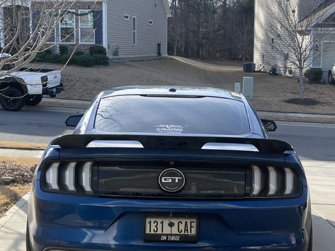 Used 2017 Ford Mustang GT Premium w/ Equipment Group 401A image 2