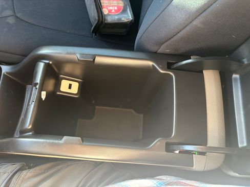 Used 2016 GMC Canyon SLT w/ Driver Alert Package image 14