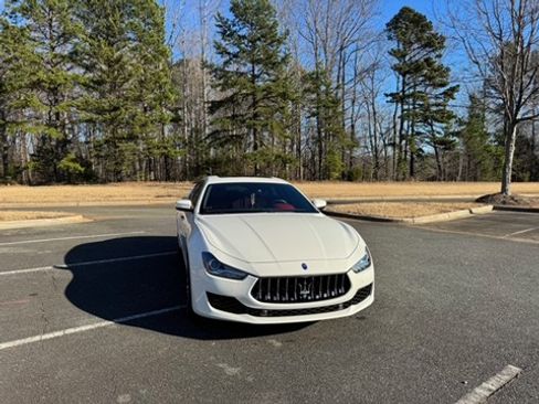 Used 2018 Maserati Ghibli S image 14
