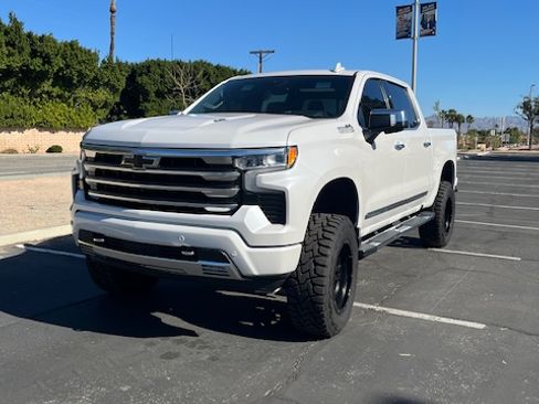 Used 2023 Chevrolet Silverado 1500 High Country w/ High Country Premium Package image 1