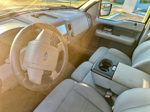 Used 2007 Ford F150 XLT image 9