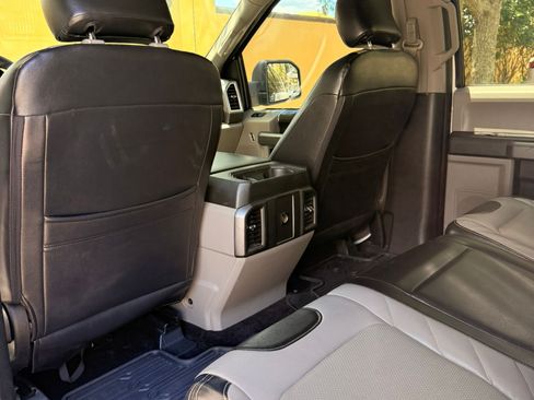 Used 2016 Ford F150 XLT RWD image 6