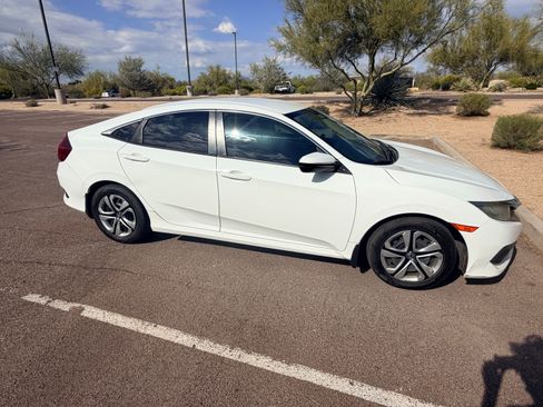 Used 2018 Honda Civic LX image 5