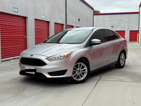 Used 2018 Ford Focus SE FWD image 11