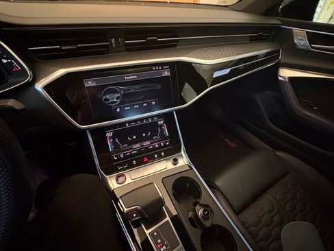 Used 2021 Audi RS 7 Sportback w/ Black Optic Package image 21