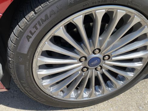 Used 2016 Ford Fusion Titanium FWD image 8