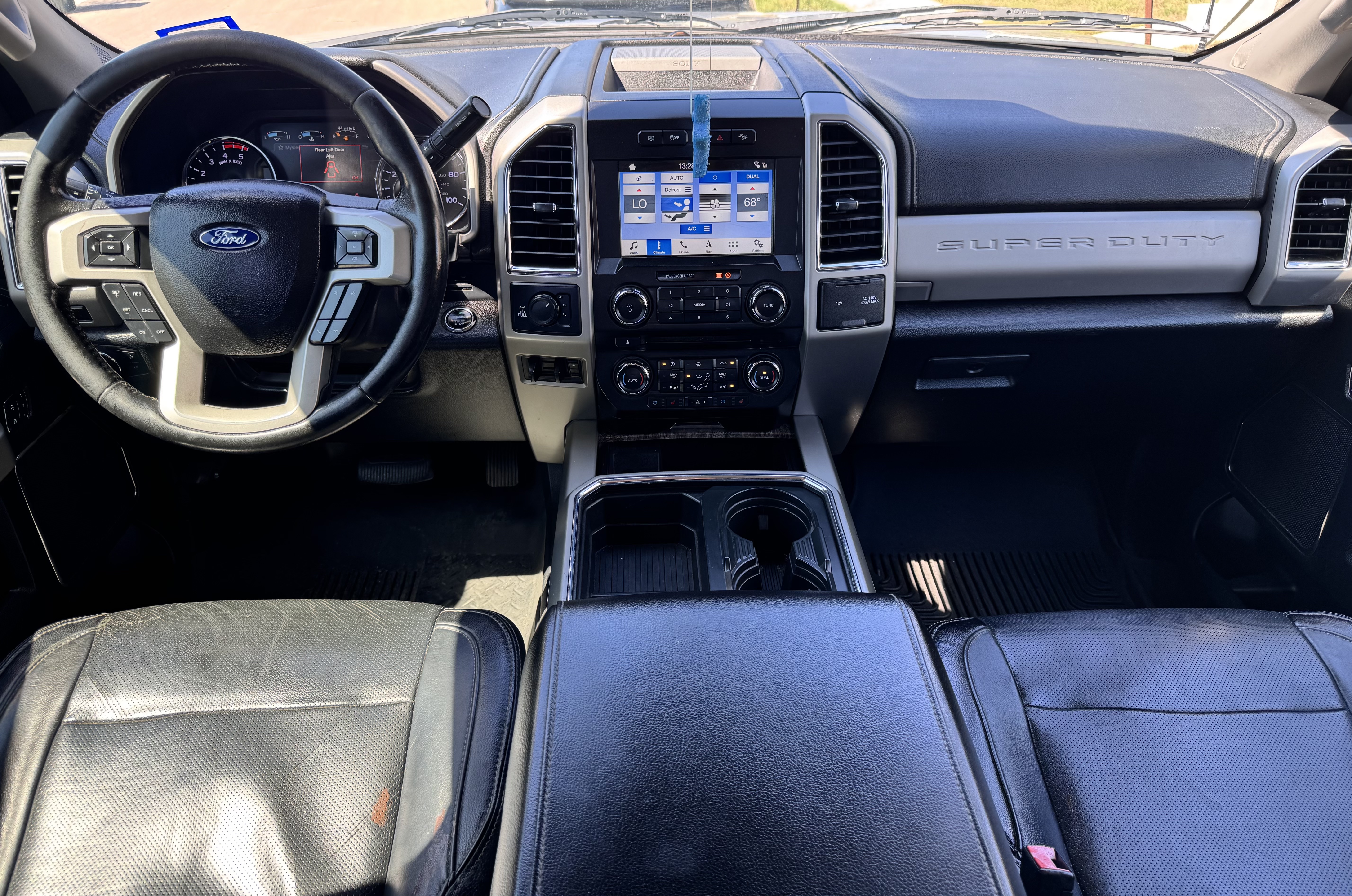 Used 2018 Ford F250 Lariat w/ Lariat Ultimate Package AWD/4WD image 23