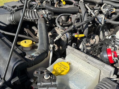 Used 2011 Jeep Wrangler Sahara w/ Dual Top Group image 12