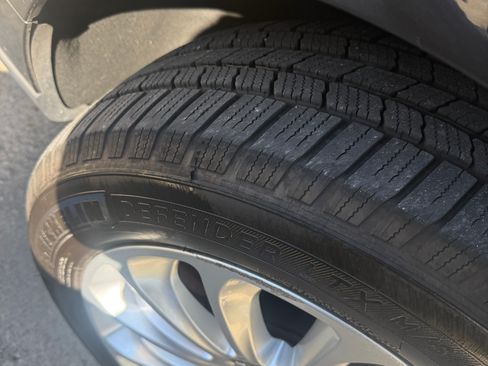 Used 2015 Land Rover Range Rover HSE image 11