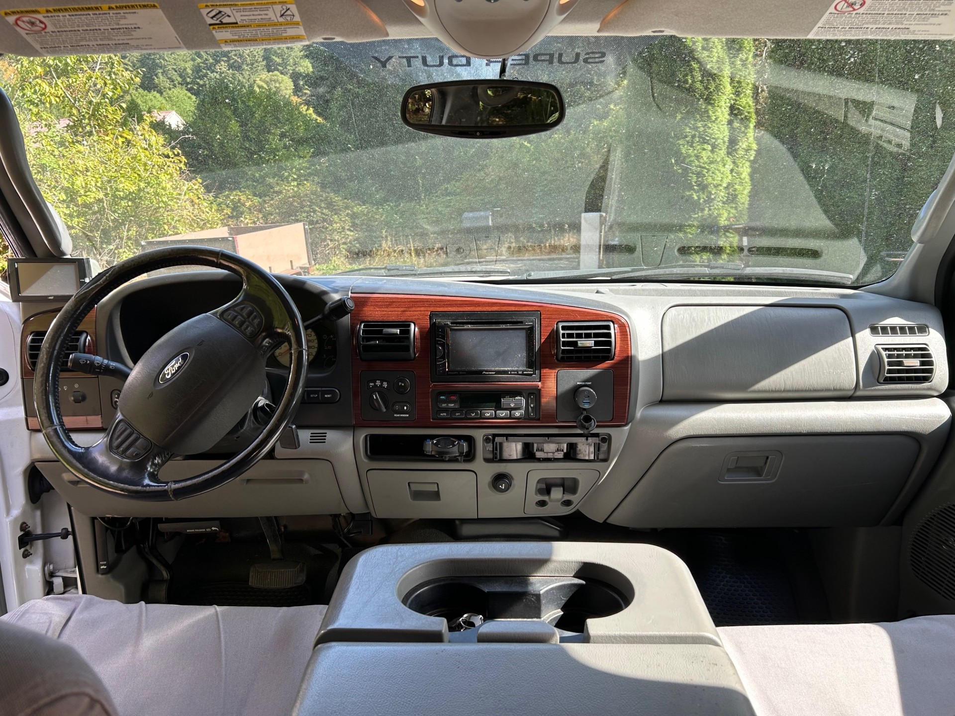 Used 2005 Ford F350 Lariat AWD/4WD image 10