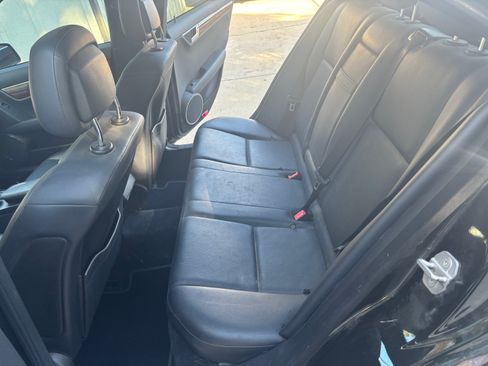 Used 2010 Mercedes-Benz C 350 Sport image 8