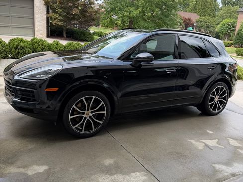 Used 2019 Porsche Cayenne AWD/4WD image 8