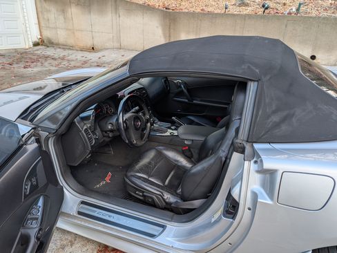 Used 2009 Chevrolet Corvette Convertible w/ Preferred Equipment Group image 17