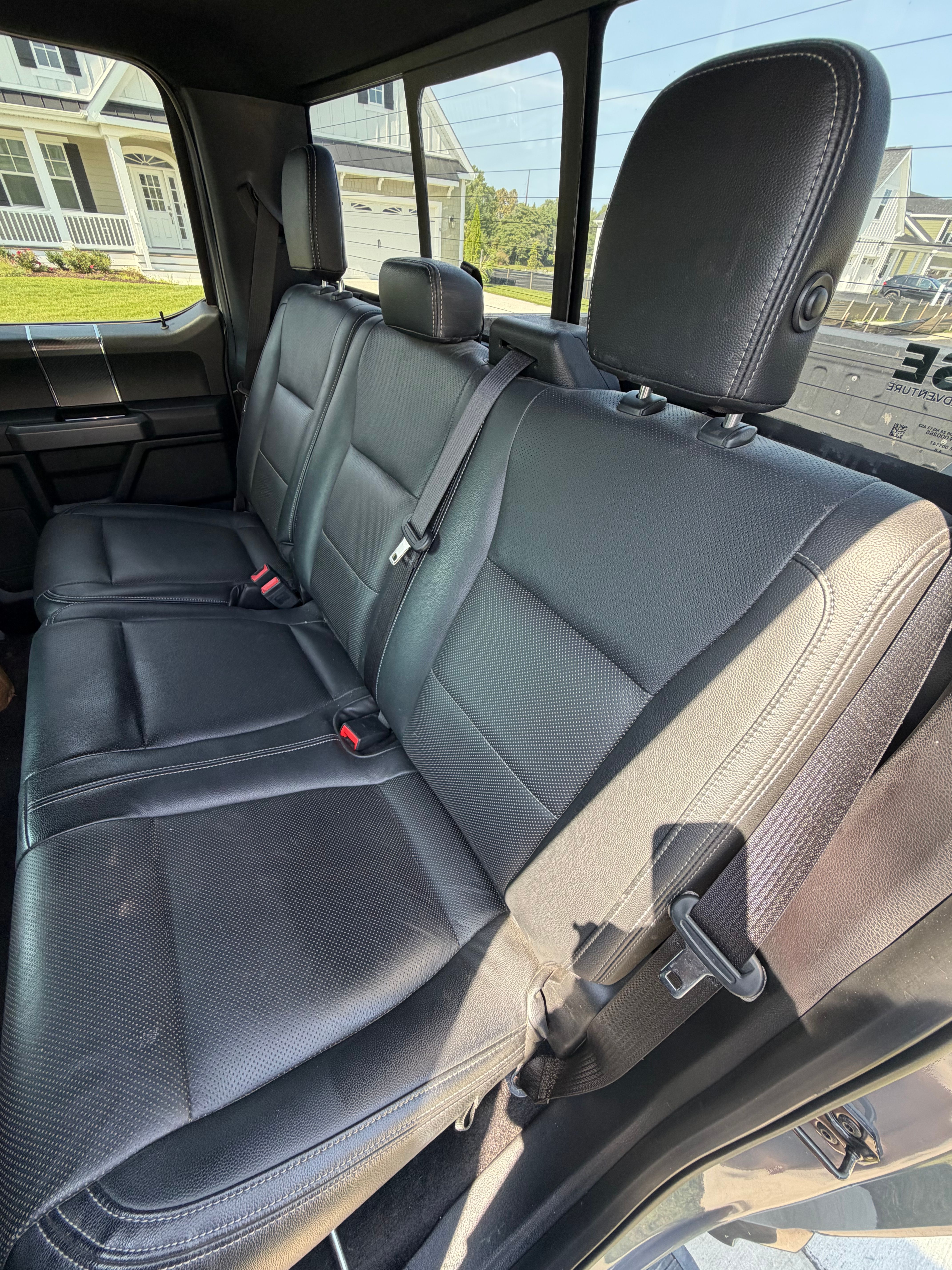 Used 2019 Ford F150 XLT w/ Equipment Group 302A Luxury AWD/4WD image 18