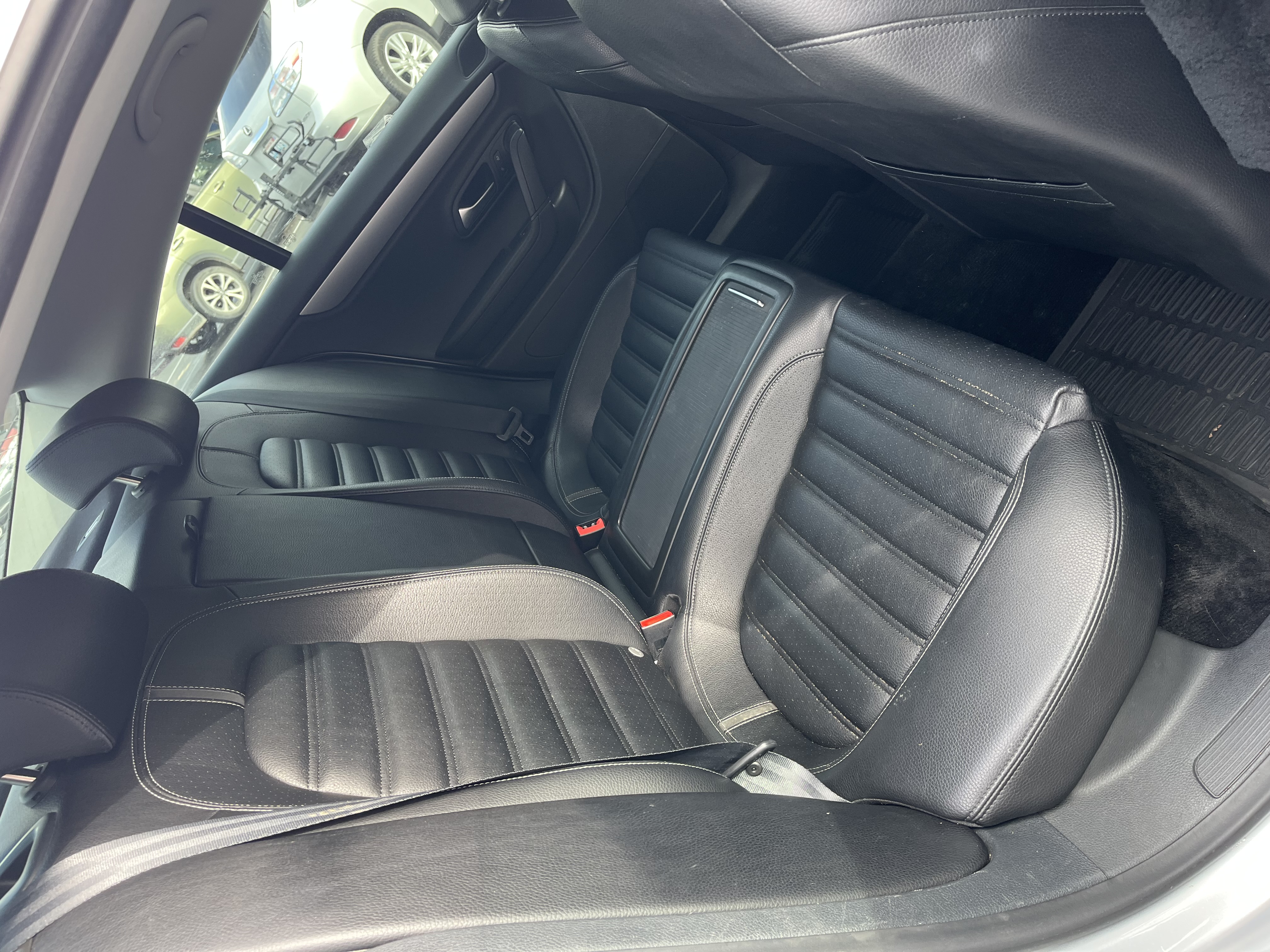 Used 2012 Volkswagen CC R-Line FWD image 12