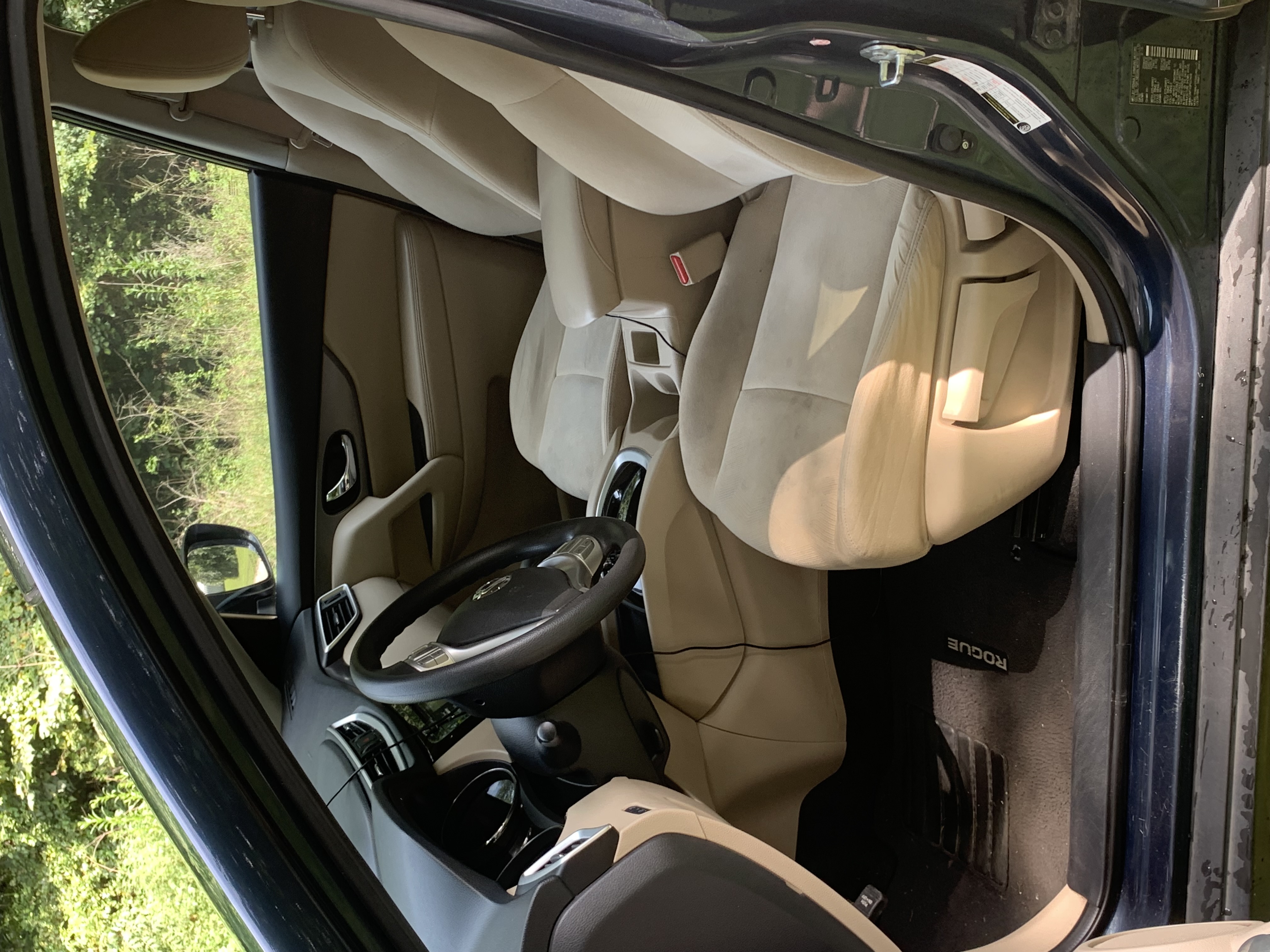 Used 2016 Nissan Rogue S w/ Appearance Package FWD image 6