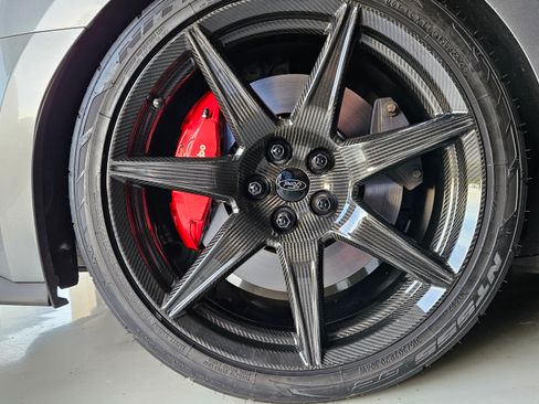 Used 2020 Ford Mustang Shelby GT500 w/ Carbon Fiber Track Pack image 11