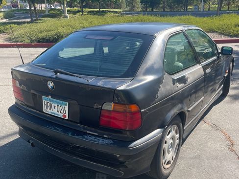 Used 1997 BMW 318ti 318ti Hatchback Coupe 2D image 2