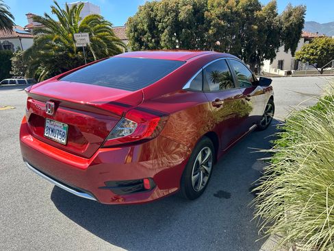 Used 2019 Honda Civic LX image 5