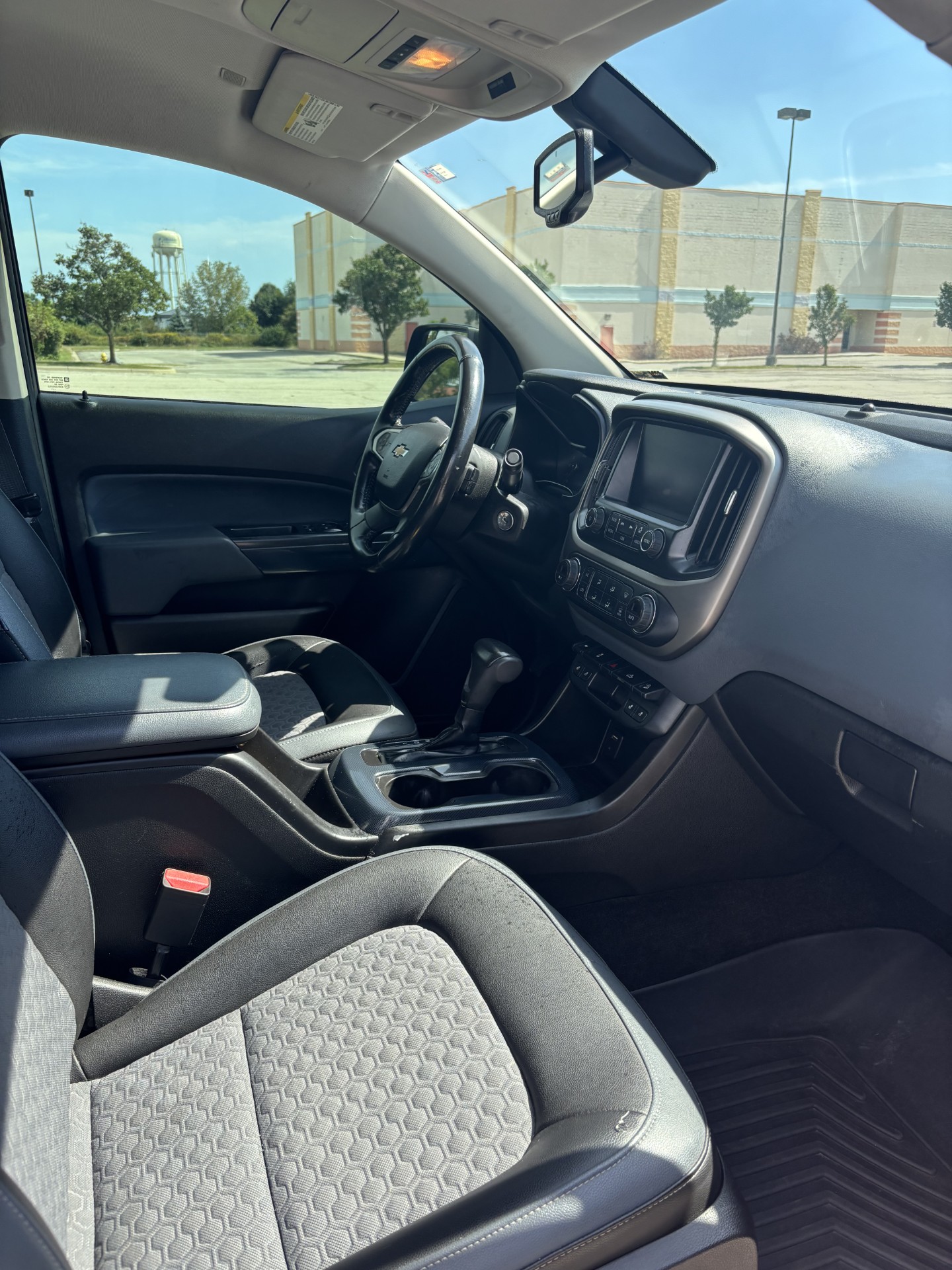 Used 2017 Chevrolet Colorado Z71 AWD/4WD image 17