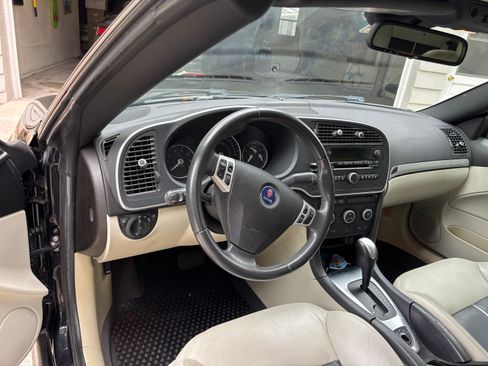 Used 2009 Saab 9-3 2.0T image 4