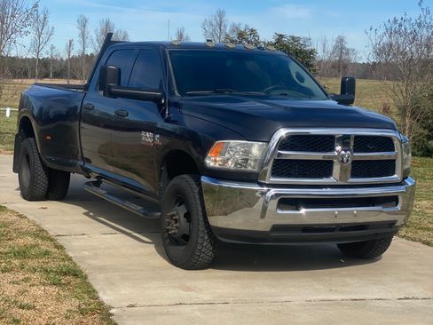 Used 2015 RAM 3500 Tradesman w/ Chrome Appearance Group image 1