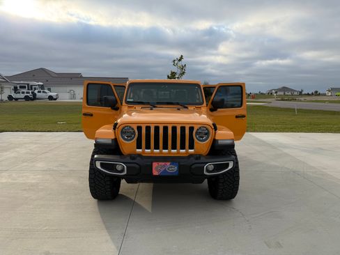 Used 2021 Jeep Gladiator Overland w/ Popular Equipment Package image 10