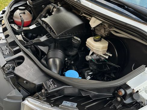 Used 2021 Mercedes-Benz Sprinter 2500 image 20