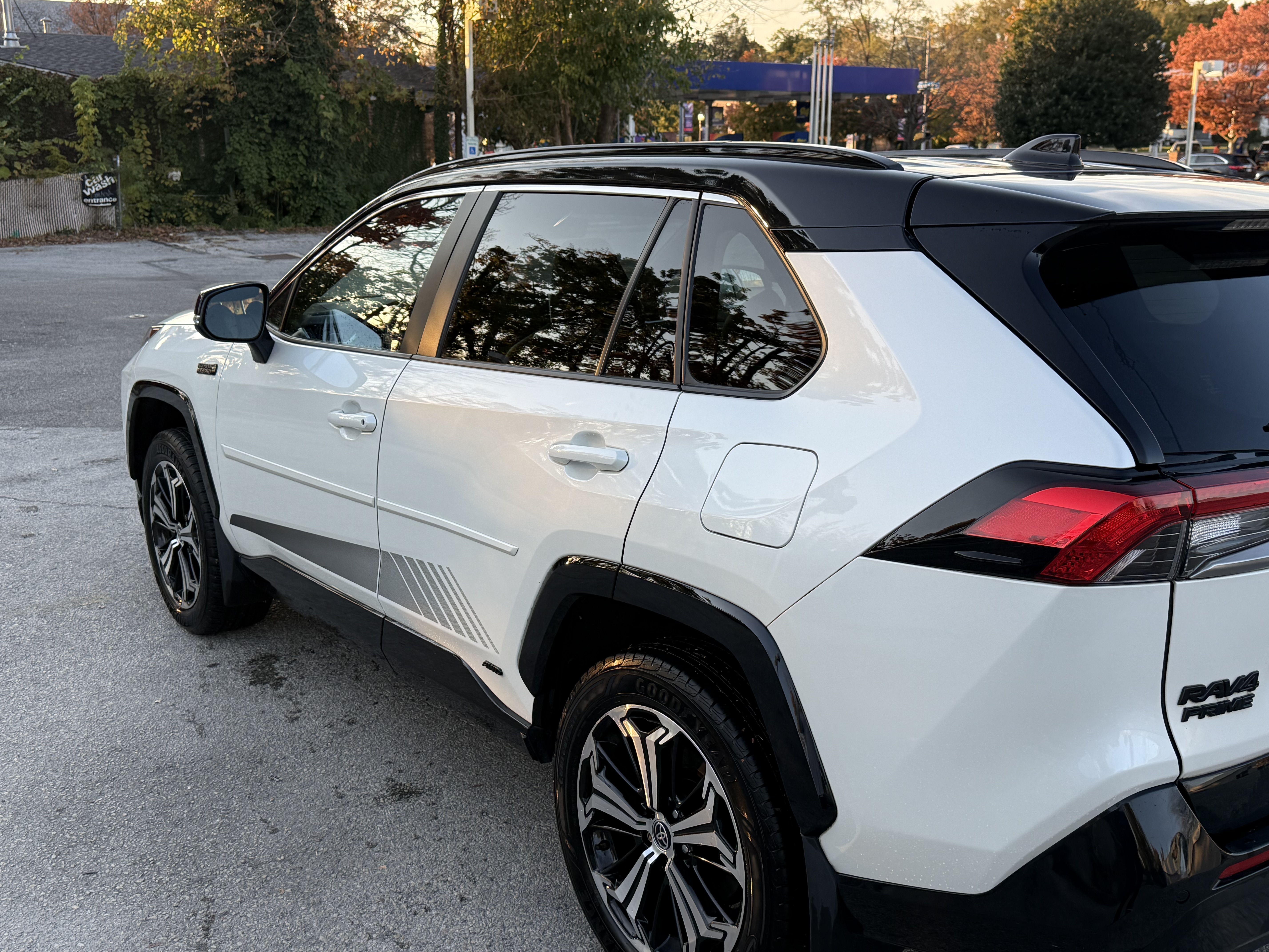 Used 2022 Toyota RAV4 XSE w/ Premium Package AWD/4WD image 12