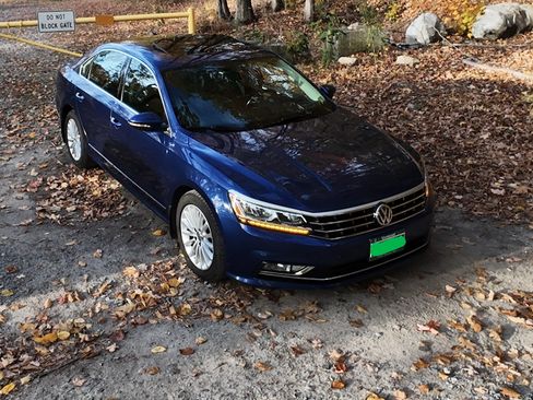 Used 2016 Volkswagen Passat 1.8T SE w/ Lighting Package (P06) image 1