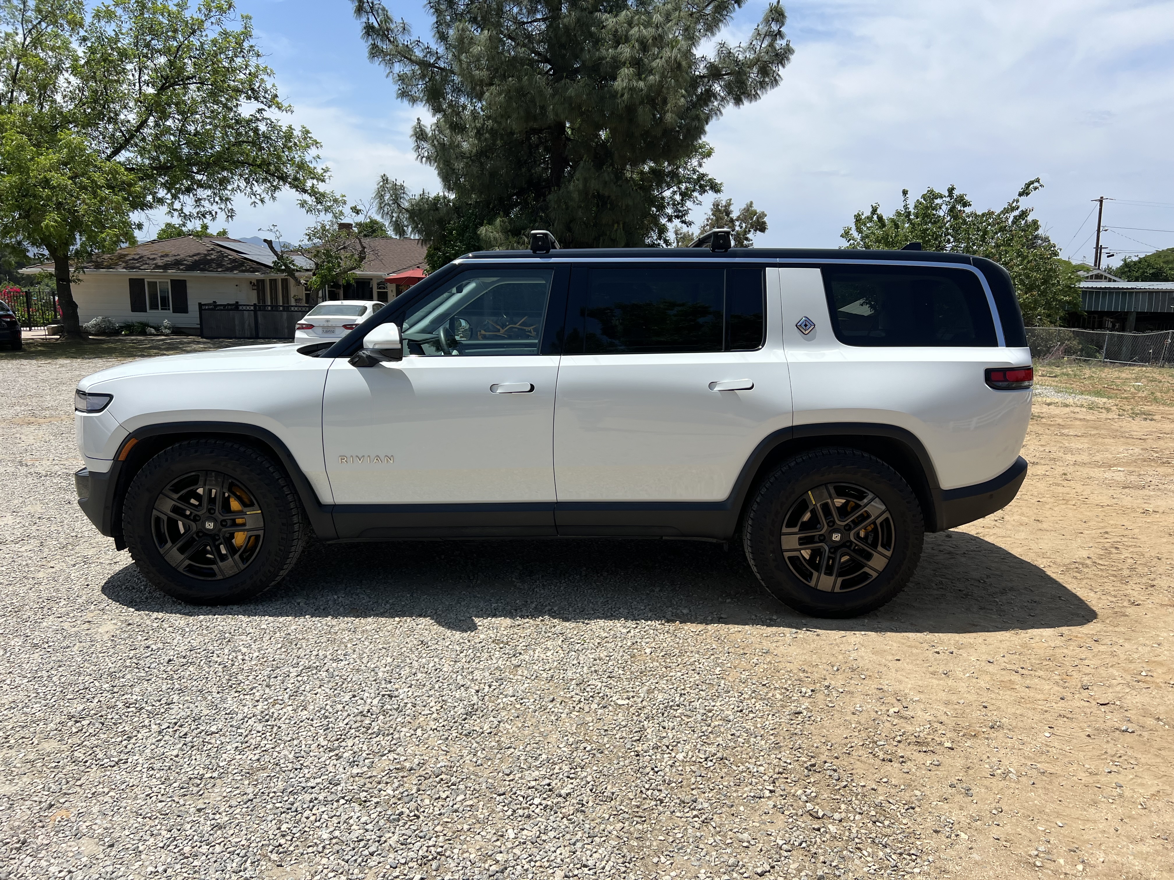 Used 2023 Rivian R1S Adventure Quad AWD/4WD image 1